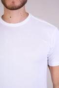 CAMISETA COM VIÉS NA GOLA - 2301745