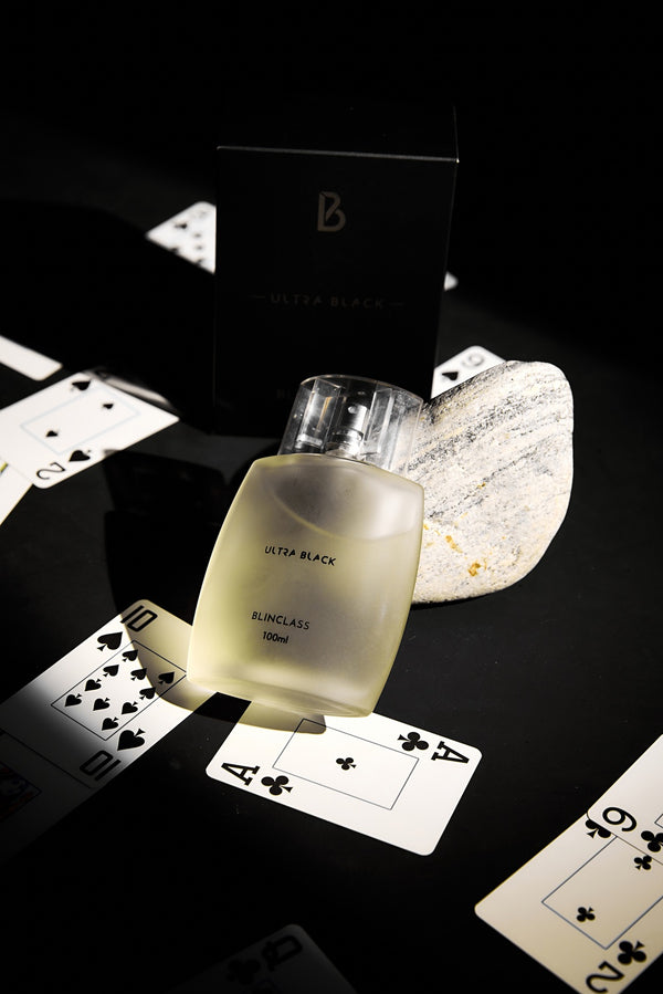 PERFUME ULTRA BLACK