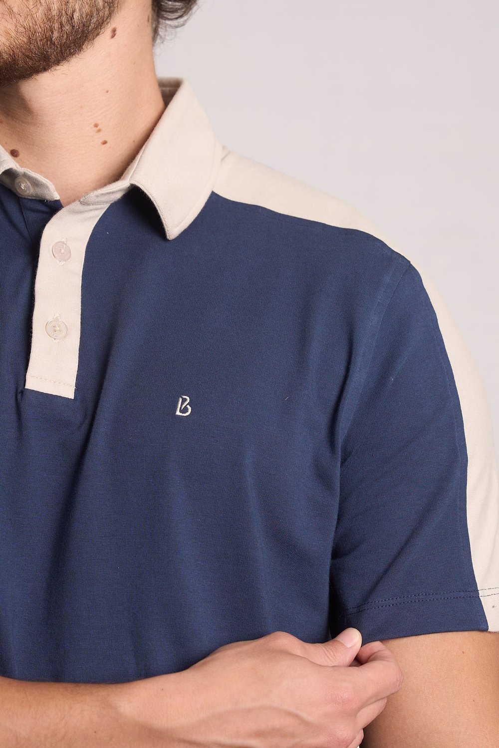 POLO EM COTTON COM RECORTES - 7701040