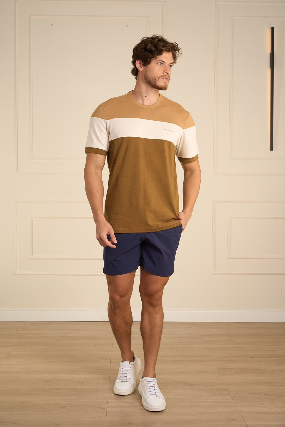 CAMISETA EM COTTON COM RECORTE - 2301807