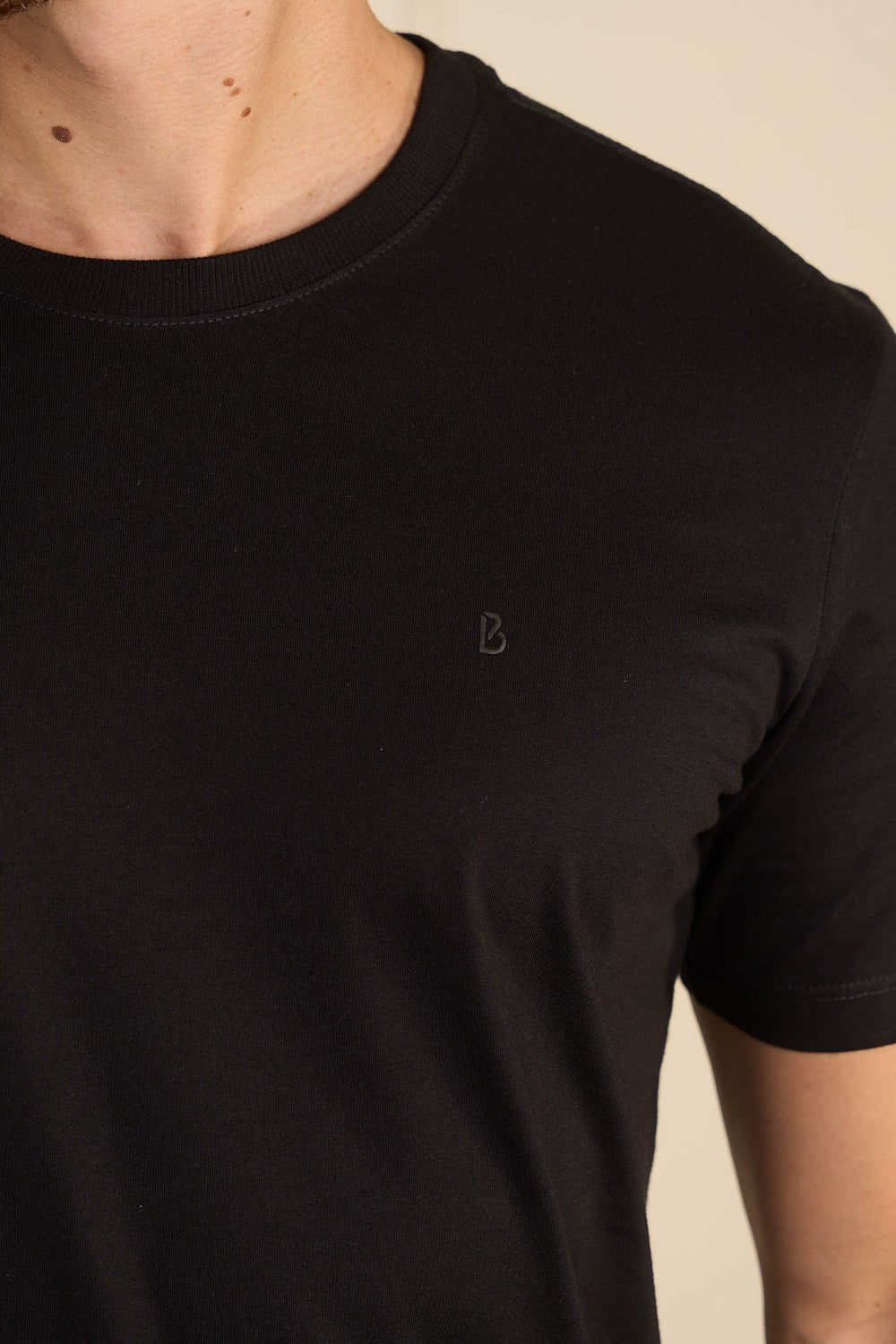 CAMISETA BÁSICA CADARÇO GOLA - 2301730