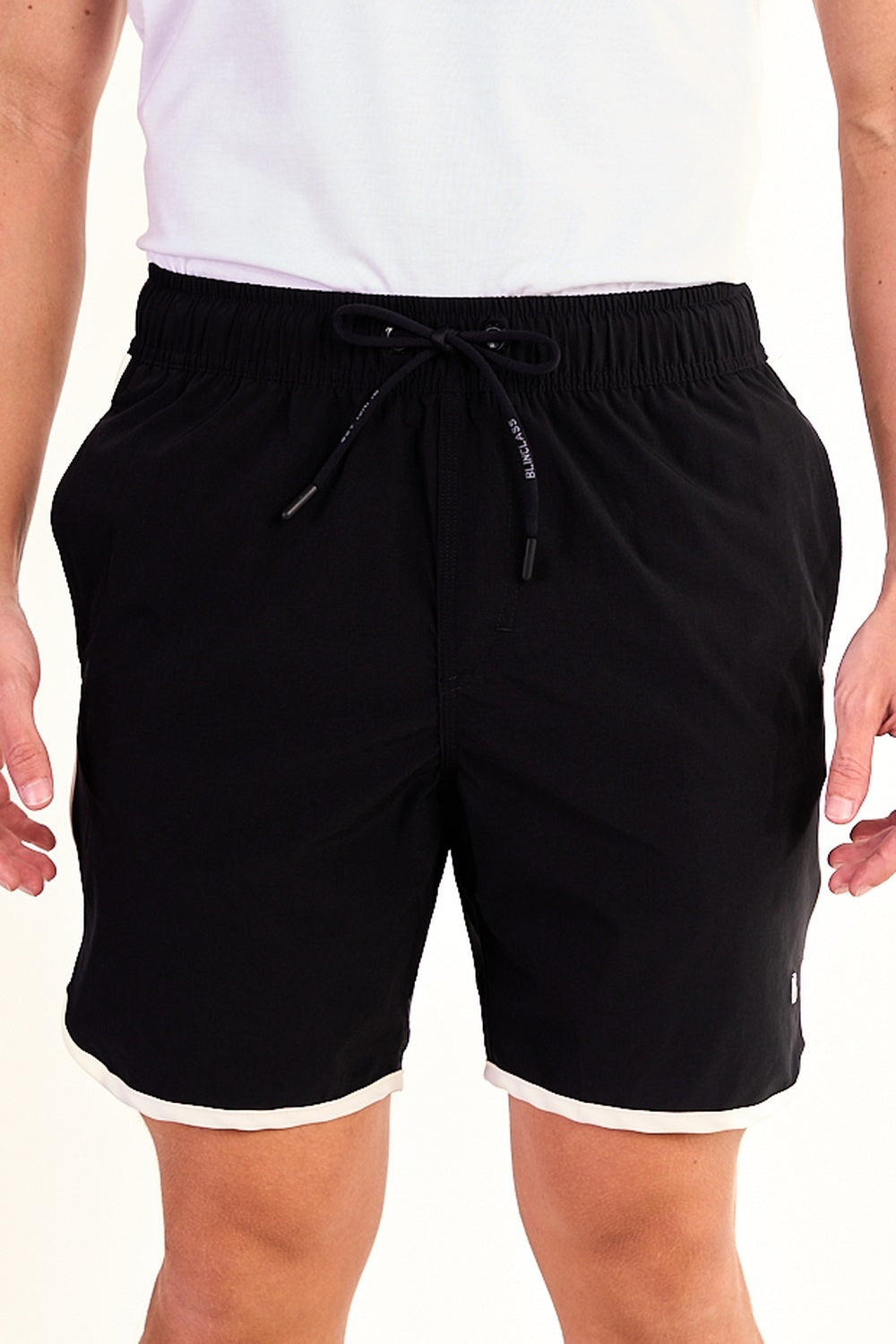 SHORT SUMMER COM VIES CONTRASTANTE