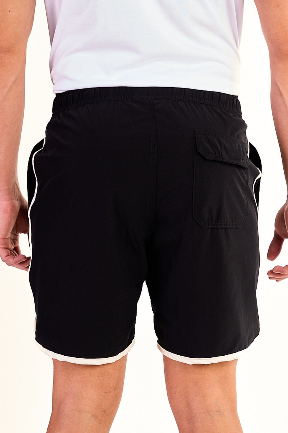 SHORT SUMMER COM VIES CONTRASTANTE