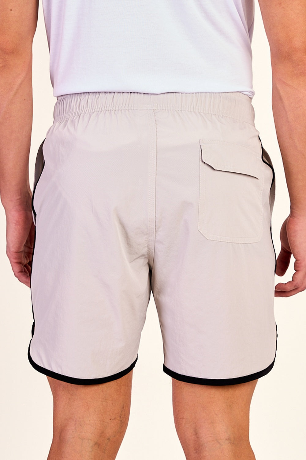 SHORT SUMMER COM VIES CONTRASTANTE