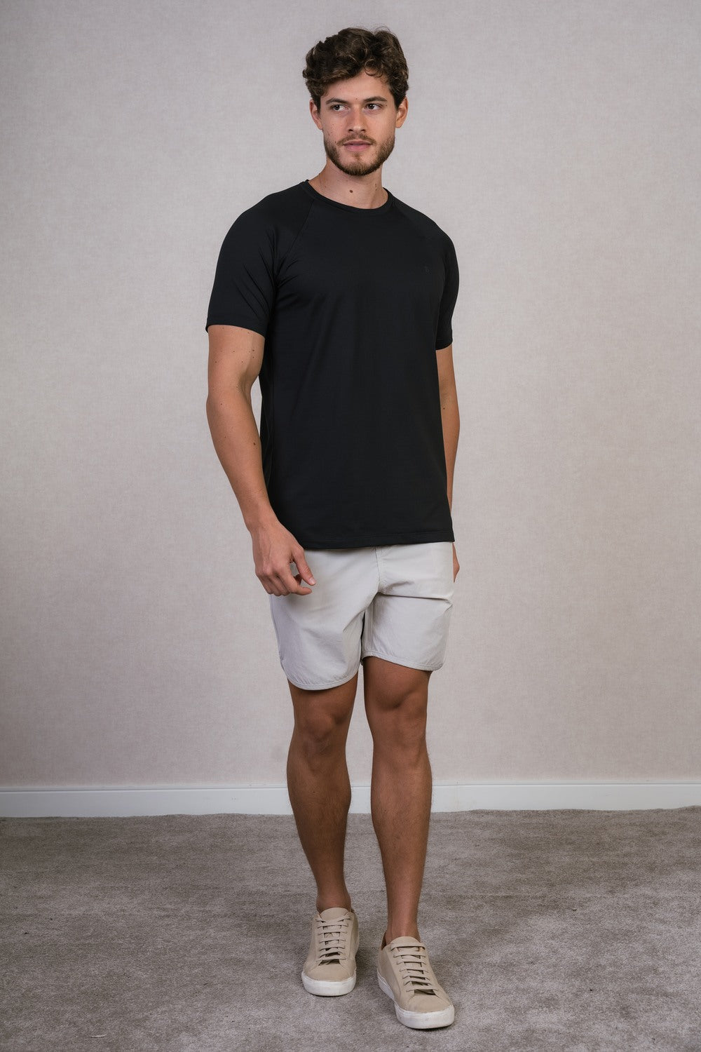 CAMISETA RAGLAN EM POLIAMIDA