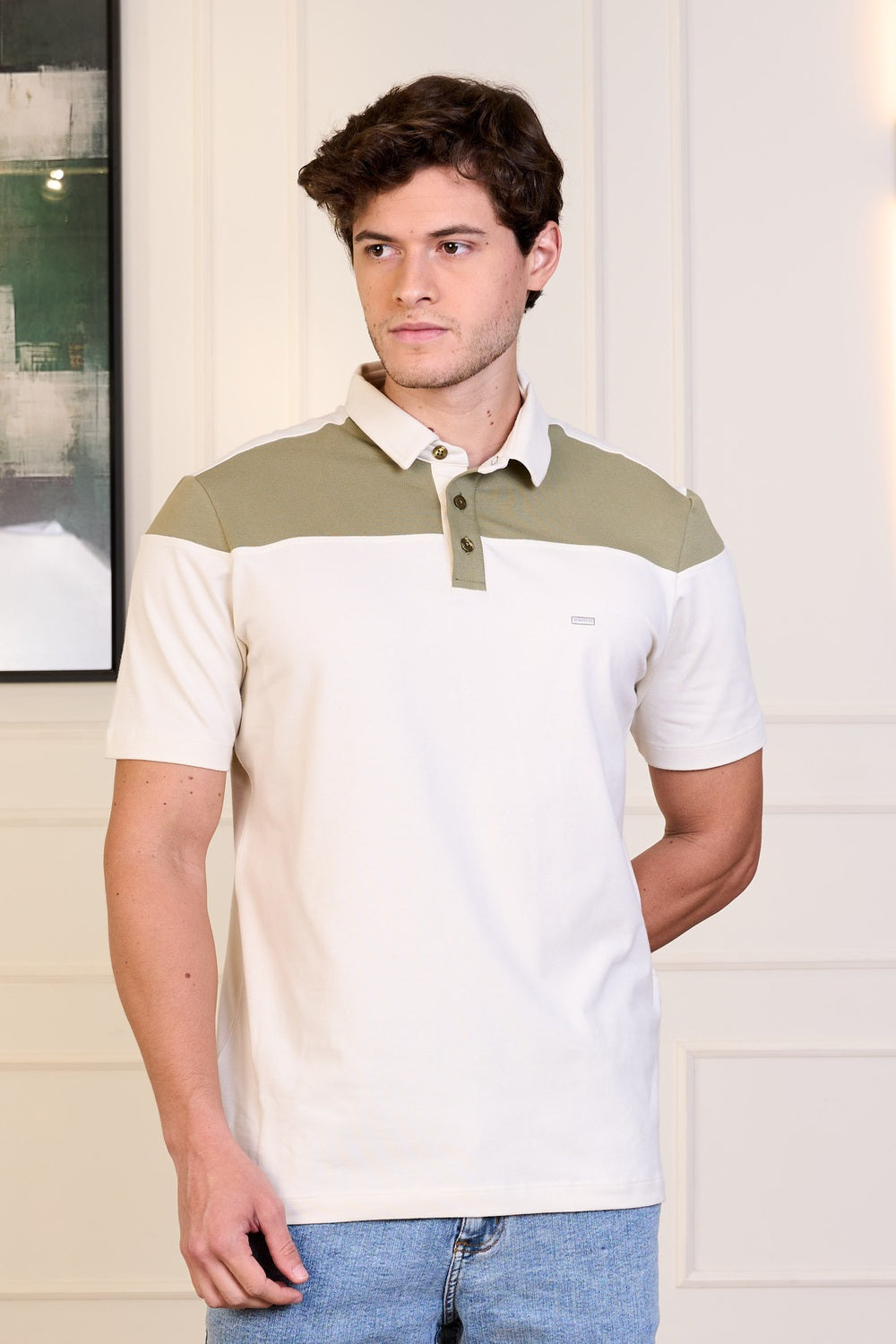 POLO COM RECORTE-7701020