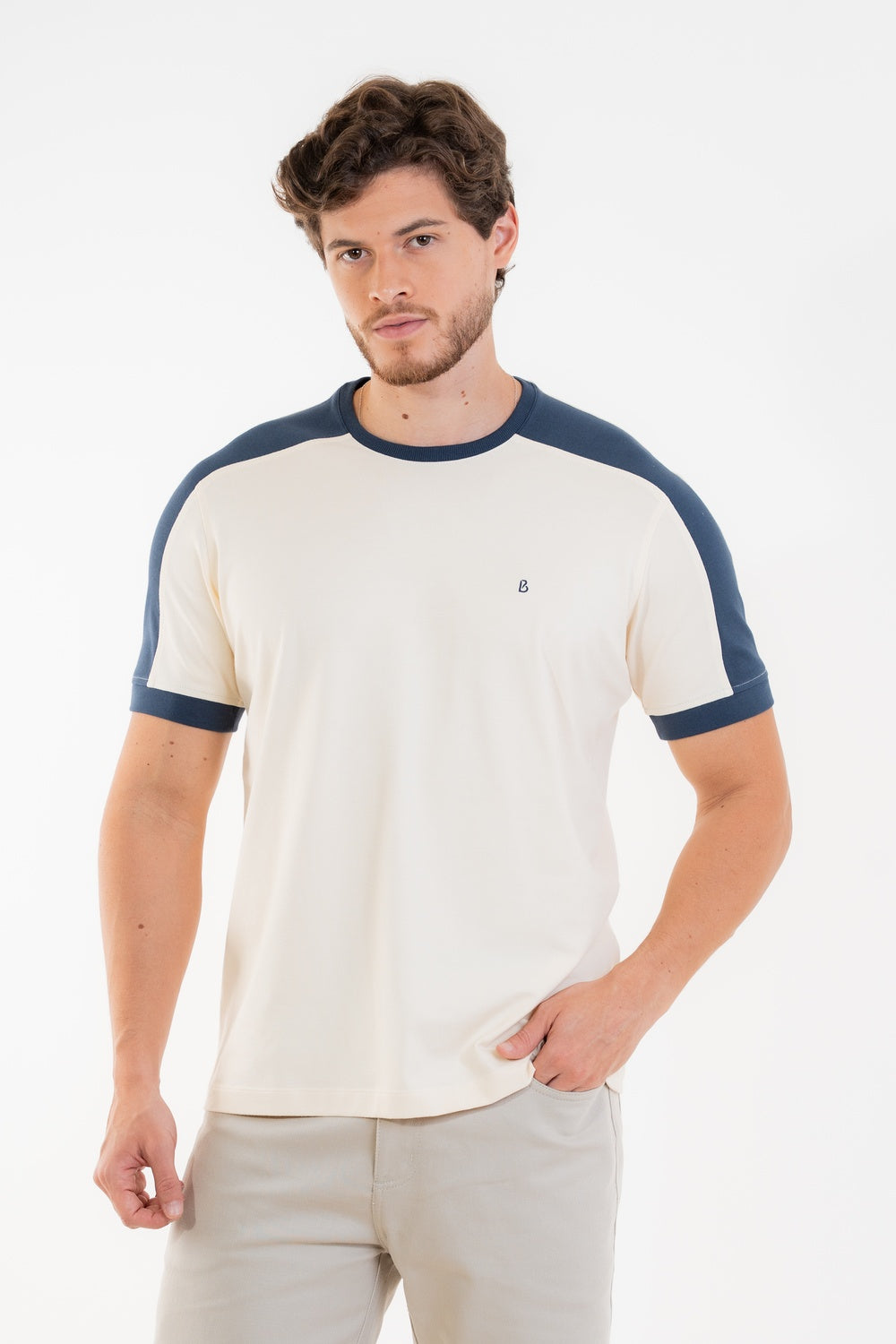 CAMISETA EM COTTON COM RECORTE - 2301990