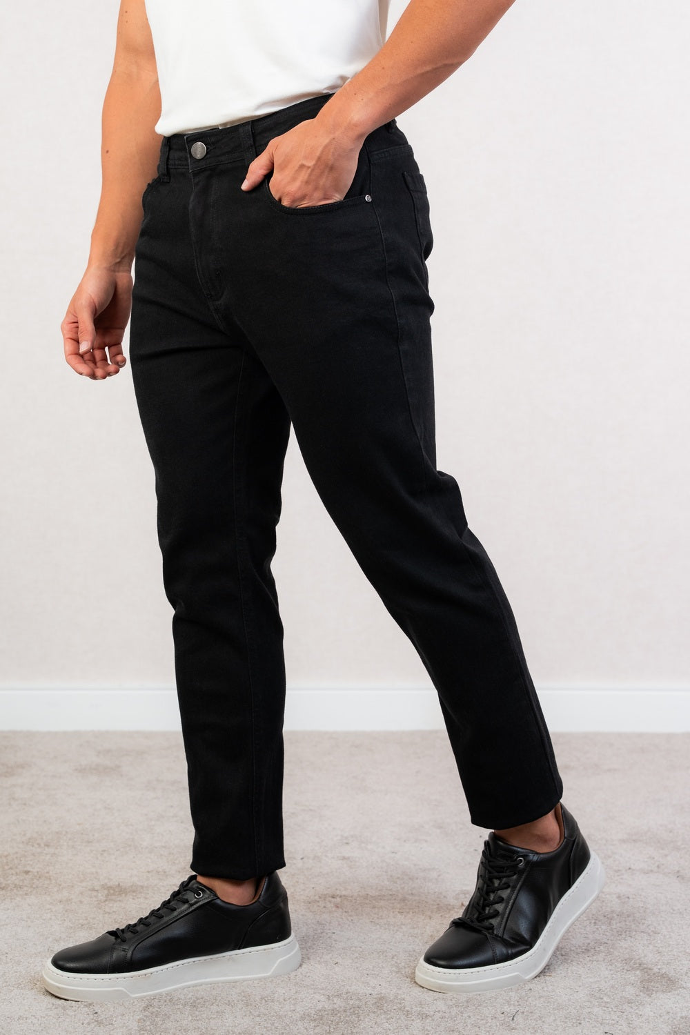 CALÇA JEANS COM STRETCH