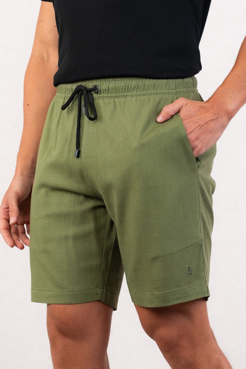 SHORT EM LINHO COM VISCOSE