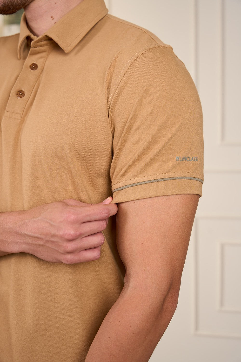 POLO EM COTTON COM FRISO NA MANGA-7701038