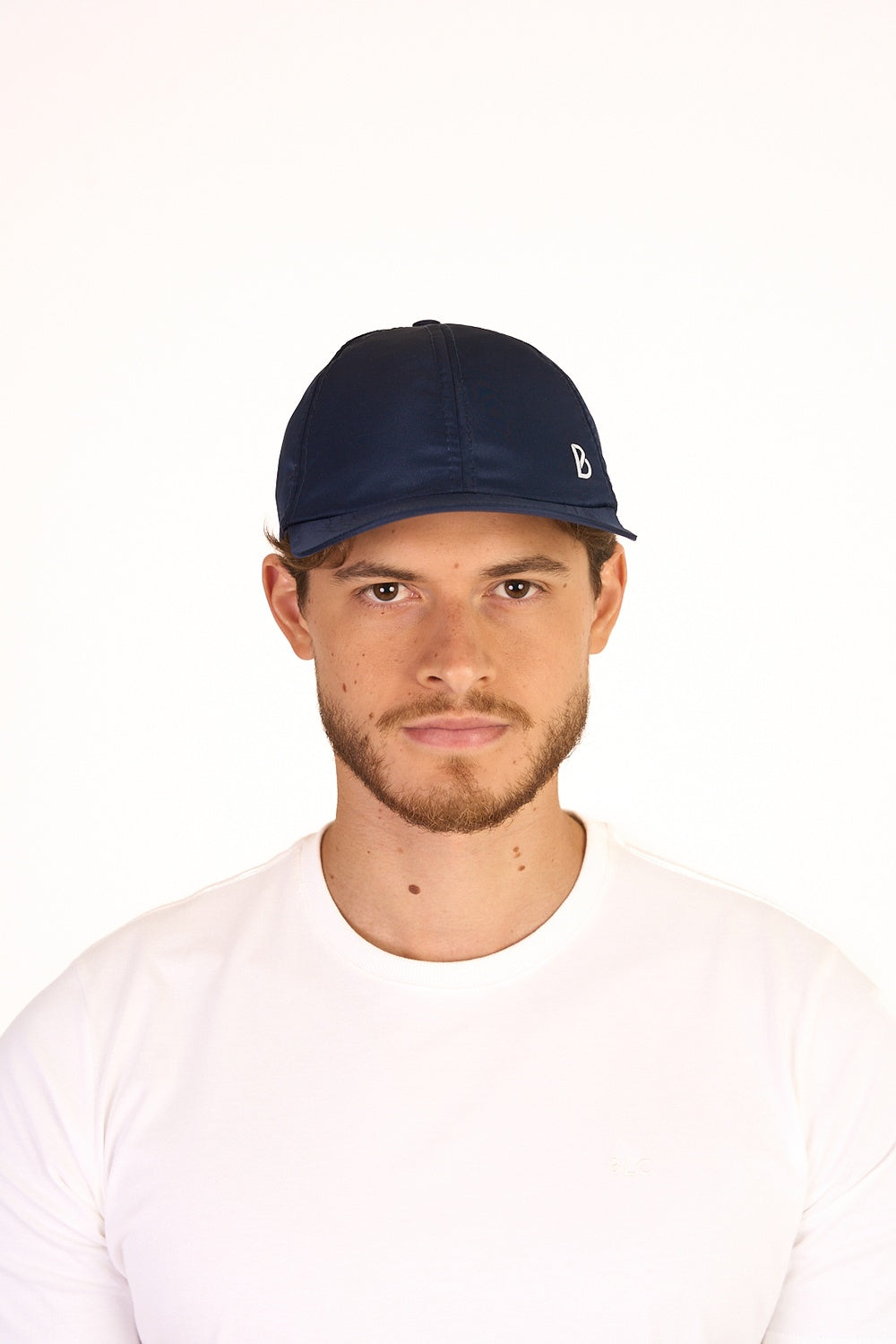 BONE EM TACTEL COM SILK B