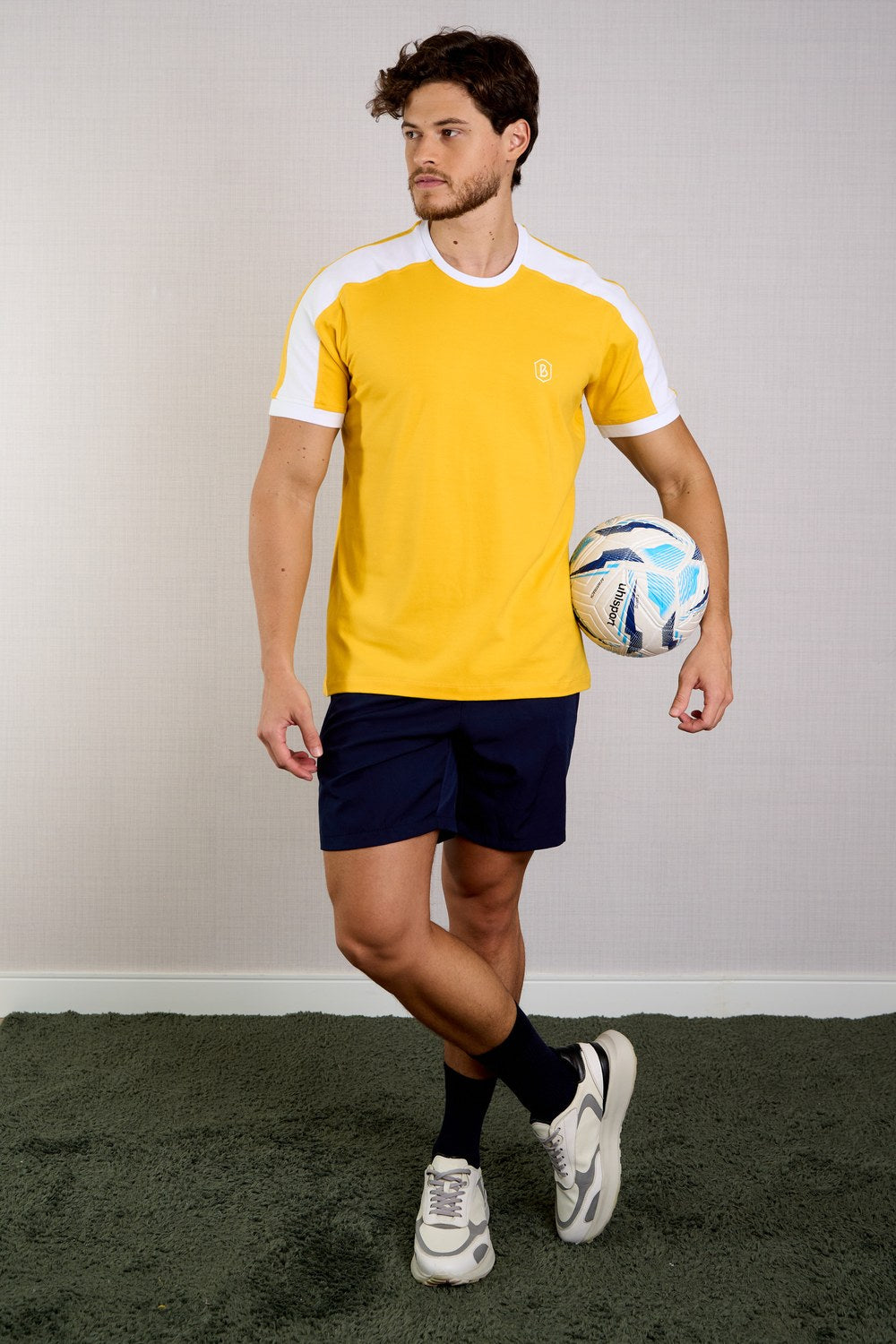 CAMISETA EM COTTON COM RECORTE-2301816